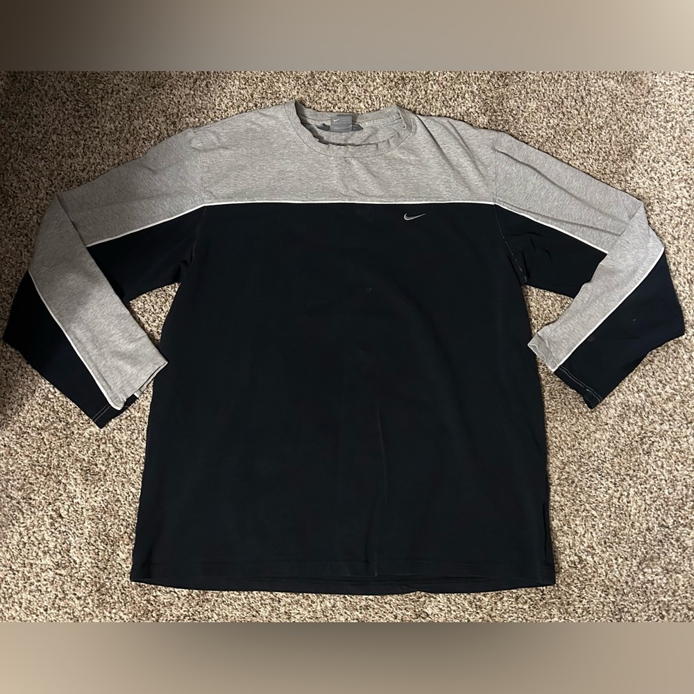 Vintage Nike Y2K Long Sleeve Tee T-Shirt